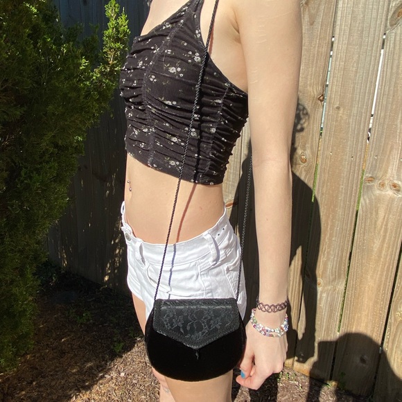 Small Black Vintage Velour Floral Lace Evening Bag With Strap - Picture 11 of 11